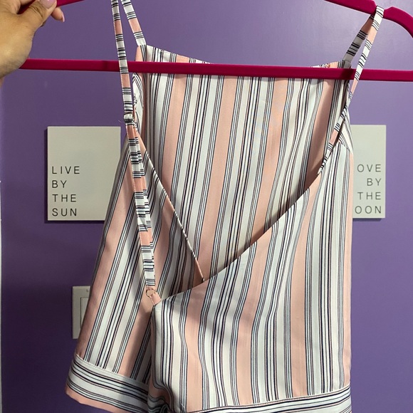 Cropped summer tie around tops - Picture 2 of 4